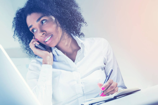 African American businesswoman talking on phone - Foto, Imagem