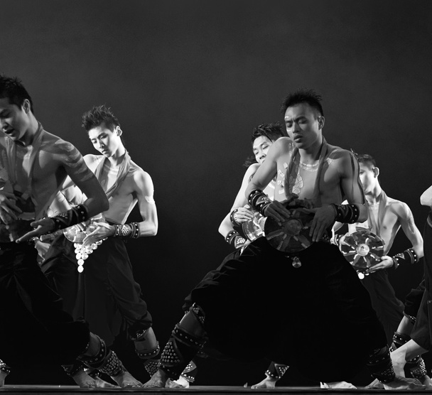 Chinese national dancers - Фото, изображение
