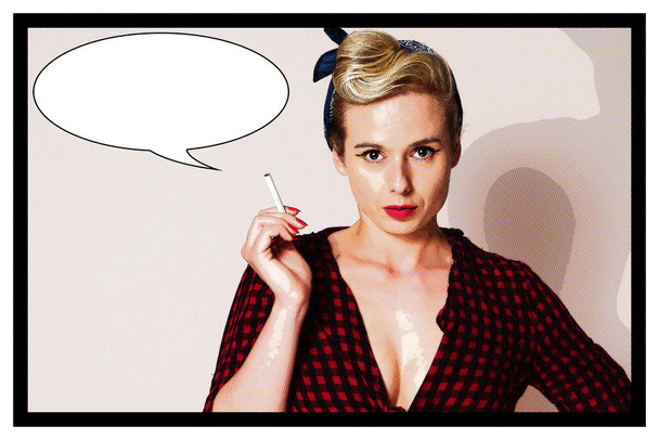 Ретро стиль комиксов пинап-девушка держит сигарету
 - Фото, изображение