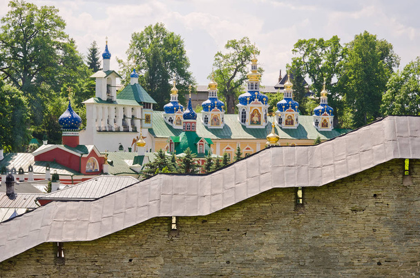 Psków Pechersky Monastery, Federacja Rosyjska - Zdjęcie, obraz