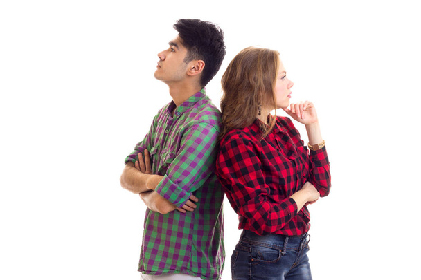 Jeune couple en chemises à carreaux
 - Photo, image