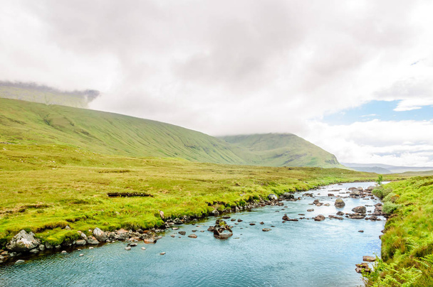 Picturesque puro maisema Skotlannissa
 - Valokuva, kuva