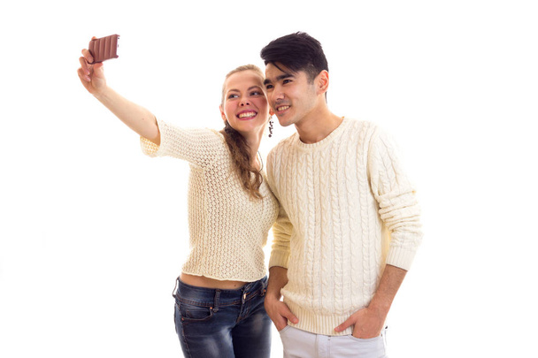 Mladý pár dělat selfie - Fotografie, Obrázek