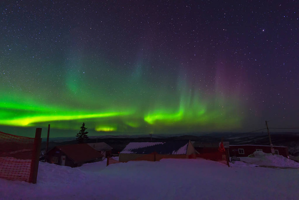 Aurora, neuvěřitelné přírodní světlo v Alaska - Fotografie, Obrázek