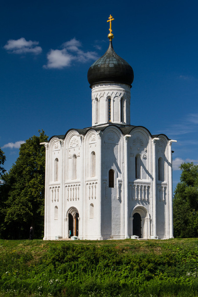 Church of the Intercession on the River Nerl - Фото, изображение