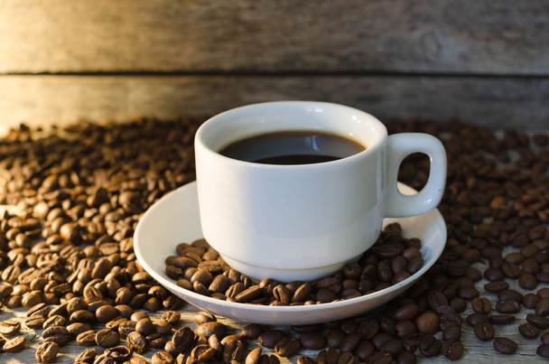 Coffee Cup and coffee beans - Zdjęcie, obraz