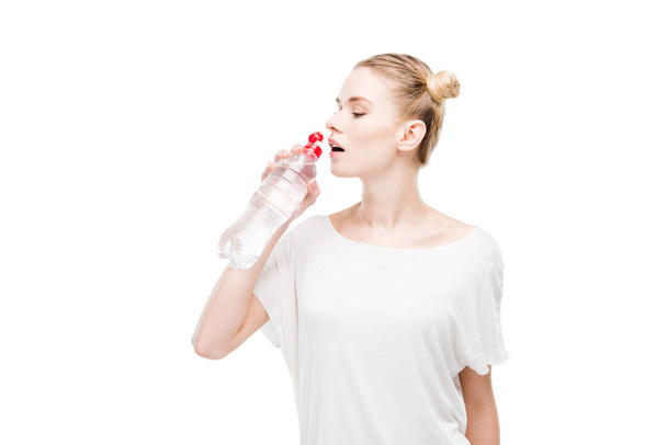 Girl drinking water  - Zdjęcie, obraz