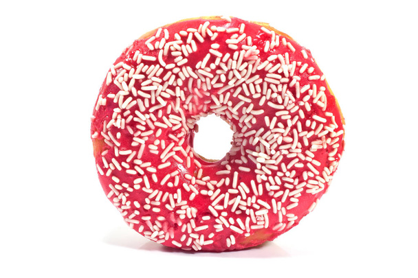 Donut avec des aspersions isolées sur fond blanc - Photo, image