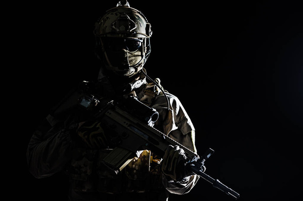 Soldato dell'esercito delle forze speciali
 - Foto, immagini
