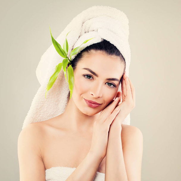 Spa Beauty and Skincare Concept. Mulher bonita Spa
 - Foto, Imagem