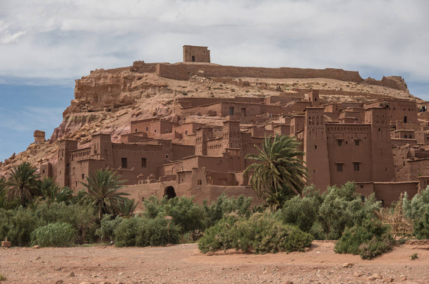 Kasbah Ait Ben Haddou in het Atlasgebergte in Marokko. Middeleeuwse vesting stad, Unesco World Heritage Site. - Foto, afbeelding