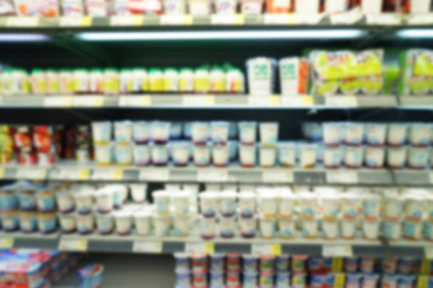 prodotti lattiero-caseari nel supermercato
 - Foto, immagini