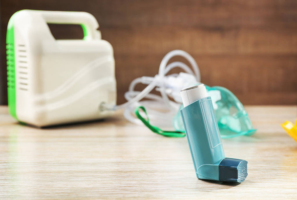 Asthma inhaler and nebuliser  - Valokuva, kuva