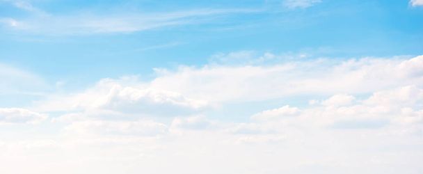 Gyönyörű nyári kék ég, banner háttér - Fotó, kép