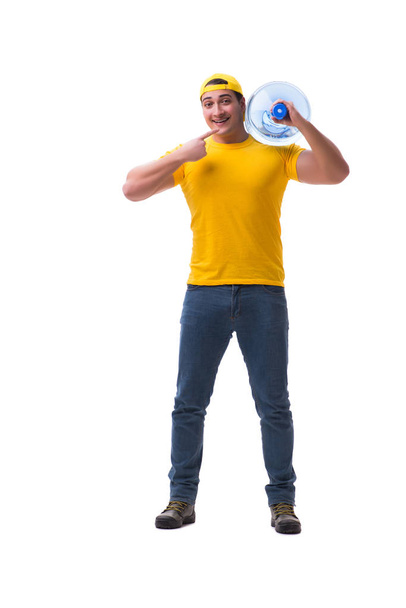 Homme livrant bouteille d'eau isolé sur blanc - Photo, image