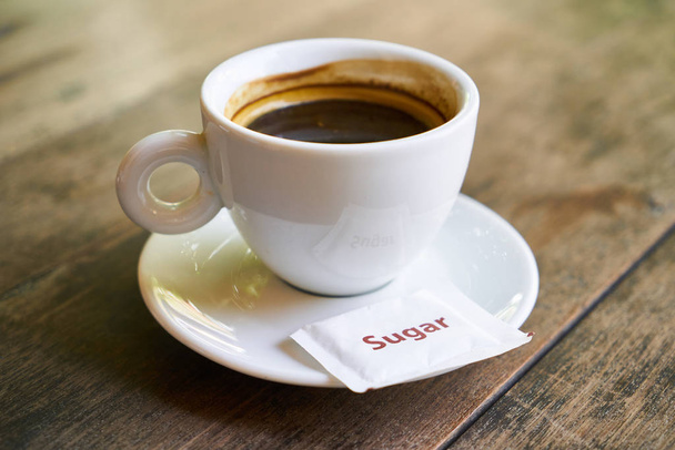 Una taza de café caliente
  - Foto, Imagen