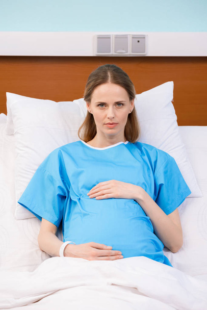 caucasian pregnant woman - Foto, Imagem