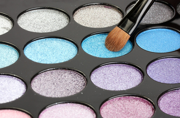 shadow kit with brush for make-up - Zdjęcie, obraz