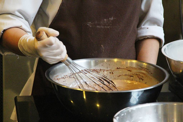 Making to chocolate at sweet is delicious - 写真・画像