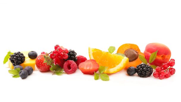 vegyes gyümölcsök és bogyók  - Fotó, kép