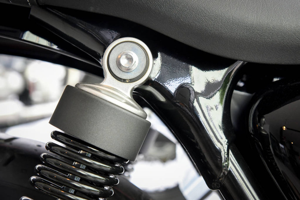 Motocicleta amortiguador trasero
 - Foto, Imagen