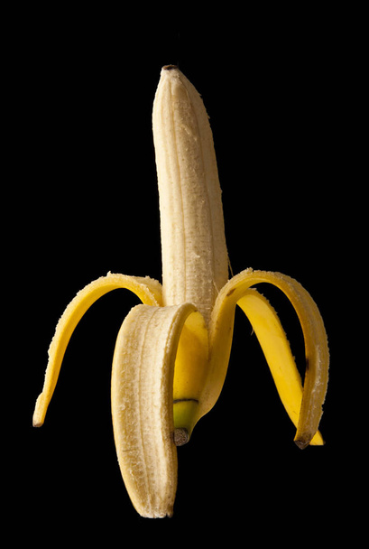 banán na černém pozadí  - Fotografie, Obrázek