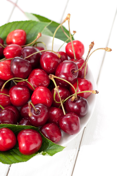 Sweet cherries on the table - Photo, Image