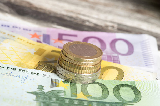 Euro Geldscheine und Mnzen - Foto, afbeelding