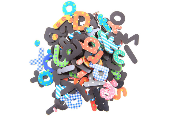 alfabeto plástico de color
 - Foto, Imagen