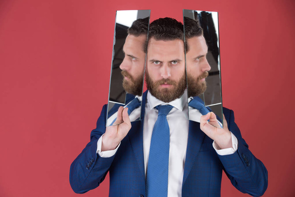 man, bearded serious businessman reflecting in mirror - Fotoğraf, Görsel