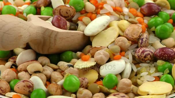 Jedzenie pyszne i zdrowe naturalne mieszanki roślin strączkowych - Materiał filmowy, wideo