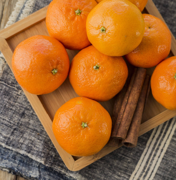 Mandarines mûres agrumes
 . - Photo, image