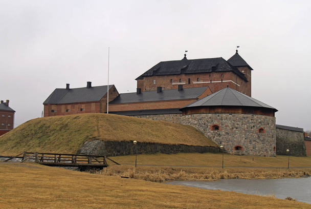 Medieval castle in the city of Hameenlinna - Foto, afbeelding