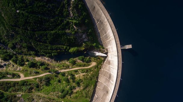 Aerial view of Dam of Vilarinho da Furna on Rio Homem, Portugal - Zdjęcie, obraz
