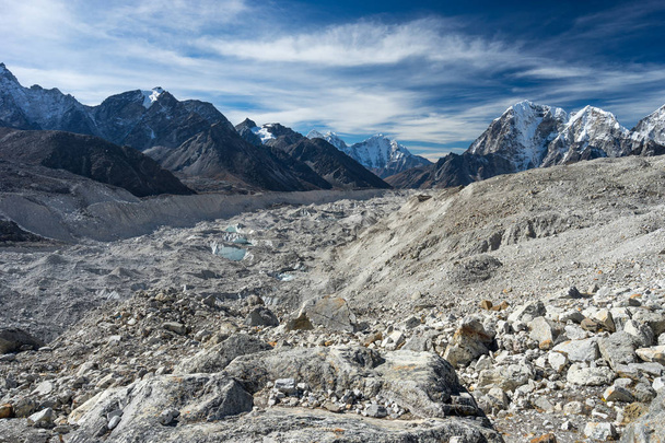 Khumbu glacier and Himalaya mountains landscape, Everest region, - Valokuva, kuva