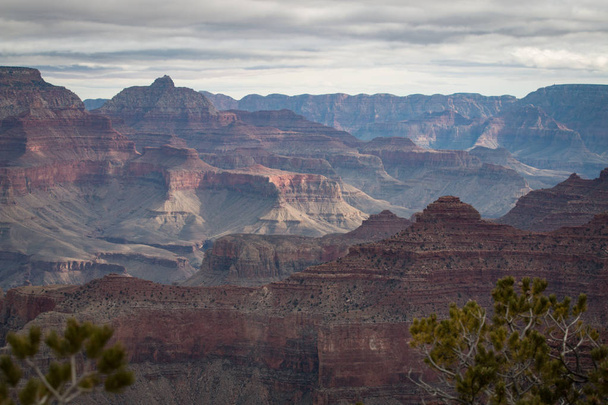 vue sur le grand canyon depuis la partie sud du bord
 - Photo, image