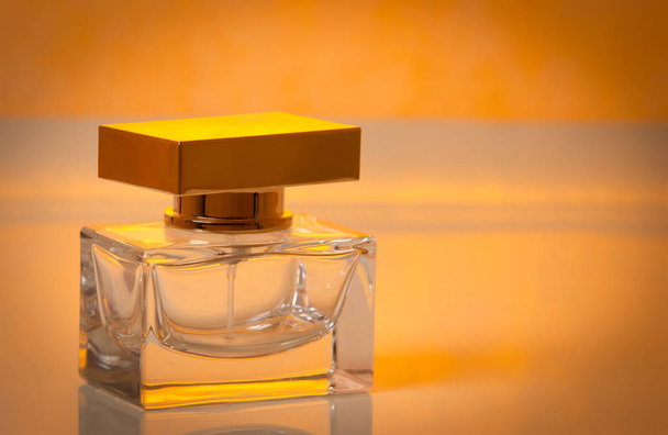 beautiful is square with womens perfume bottle - Φωτογραφία, εικόνα