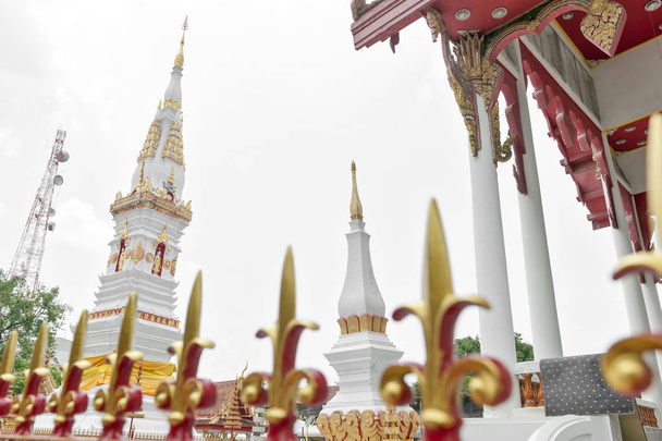 Phra že Anon, staré thajské chedi (stúpa nebo pagoda) obsahující relikt z Ananda (zvýhodněné žákem Buddhy) nachází v chrámu Wat Mahathat v centru Yasothon, severovýchodní (Isan) provincie Thajska - Fotografie, Obrázek