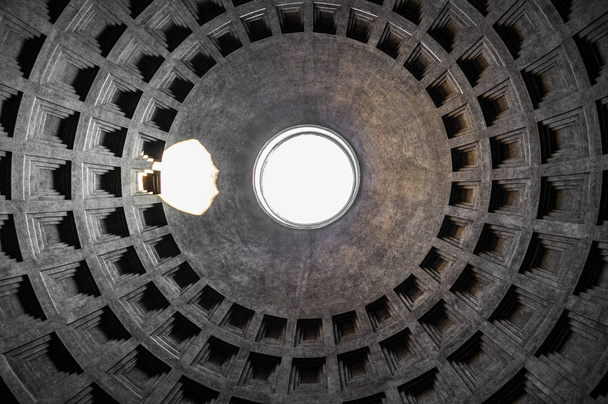 Temple du Panthéon haute dynamique (HDR) à tous les Dieux, Rome, Italie
 - Photo, image