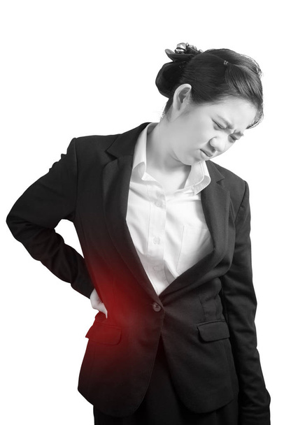 Dolor de espalda o cintura dolorosa en una mujer aislada sobre fondo blanco. Recorte de ruta sobre fondo blanco
. - Foto, Imagen