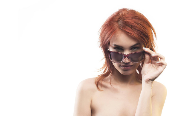 the redhead girl in sunglasses type 13 - Фото, изображение