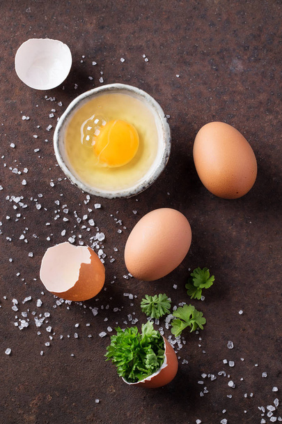 Fresh farm eggs - Foto, Imagen