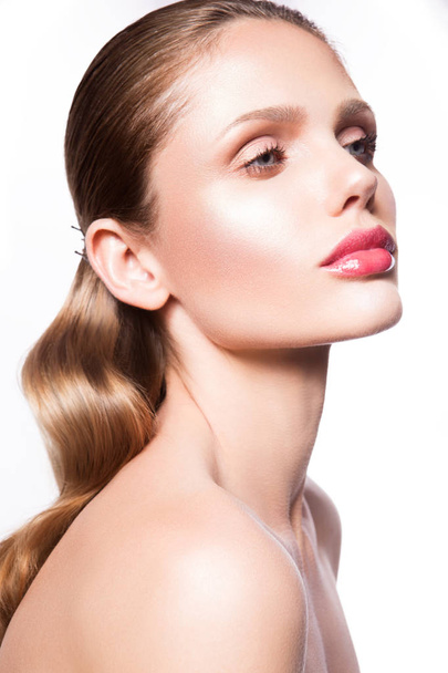 Beauty portrait of model with natural make-up - Foto, Imagem