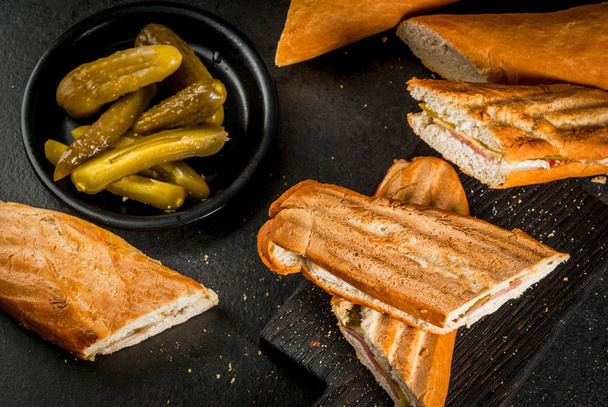 Sandwich cubain traditionnel
 - Photo, image