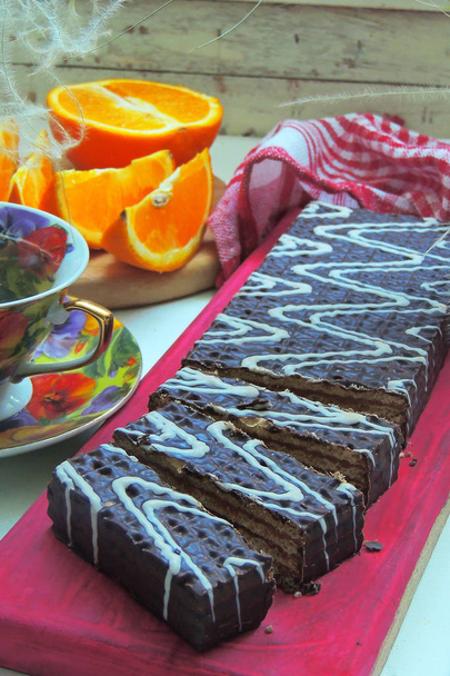 Вафельный торт в шоколаде
 - Фото, изображение