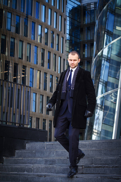 businessman in suit and coat walking outdoors office - Φωτογραφία, εικόνα