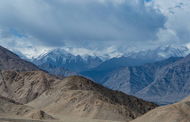 dağ manzarası, Kuzey Hindistan - Fotoğraf, Görsel