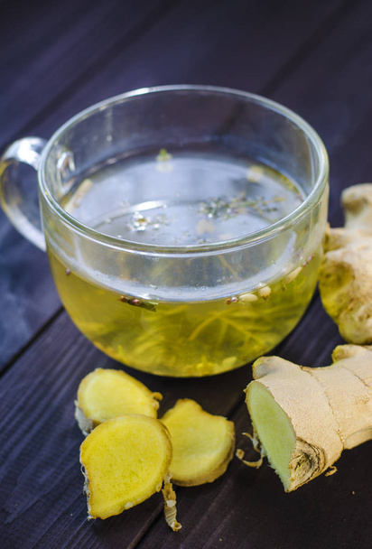 Gyógynövény tea, gyömbér és a menta - Fotó, kép