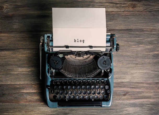 Sheet of paper with word BLOG in typewriter - Фото, зображення