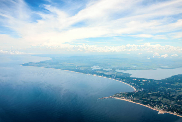 Vue panoramique sur les plages sans fin et le corne de Punta Ballena, Uruguay
 - Photo, image